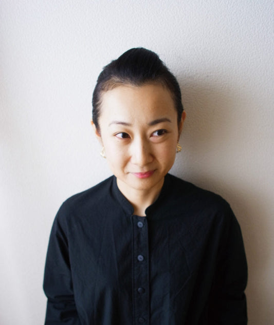 川島 優子 — レトロと現代が交差する九谷の表現