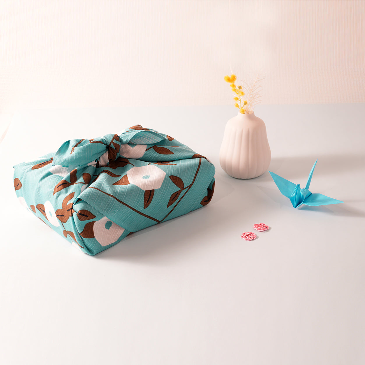 Furoshiki (tissu d'emballage de style japonais) | Hirugao bleu clair | 100% coton, 70 cm, fabriqué au Japon | Mashu KYOTO