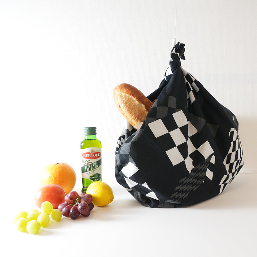 Furoshiki | Ichimatsu Noir | 100% coton, 90 cm, fabriqué au Japon | Mashu KYOTO