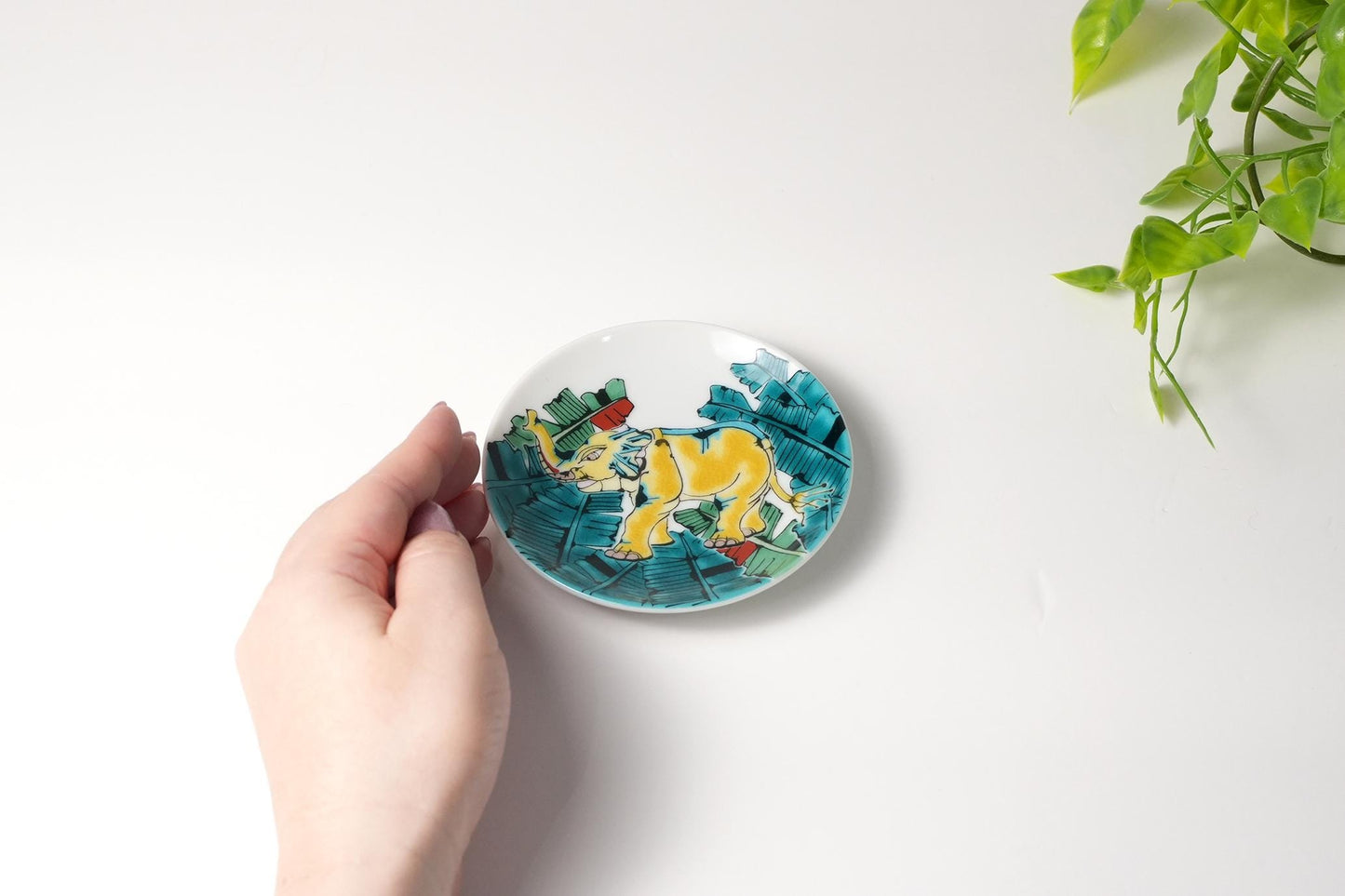 Kutani Art Small Plate: Blue Hand-painted Elephant Design, Supervised by Yasukazu Yamachika