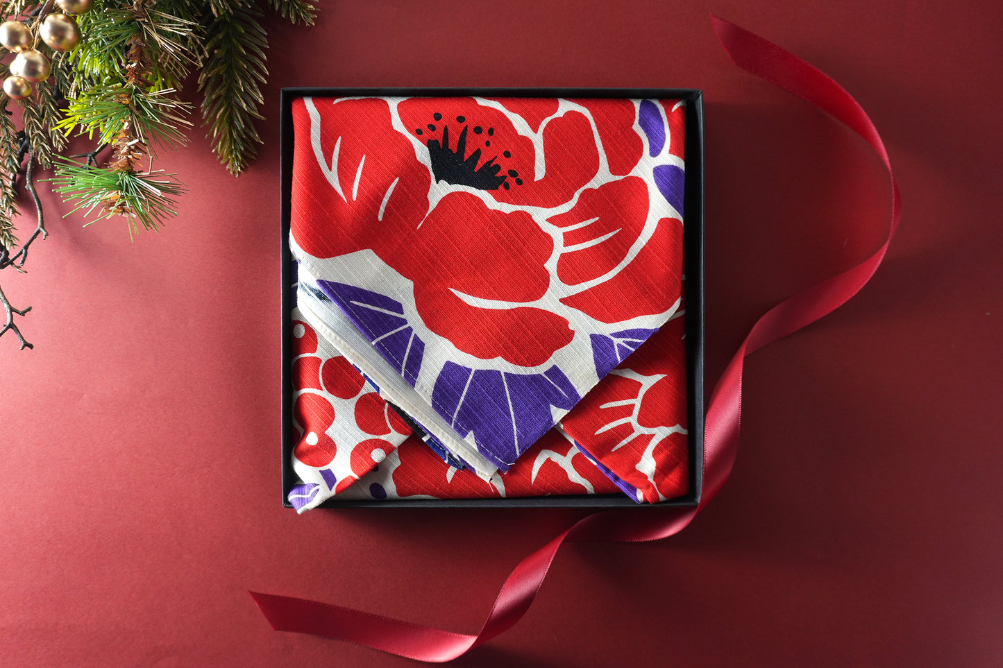 Furoshiki (Wrapping Cloth) | Flower and Bird Design, Red | 100% Cotton, 70cm, Made in Japan | Mashu KYOTO