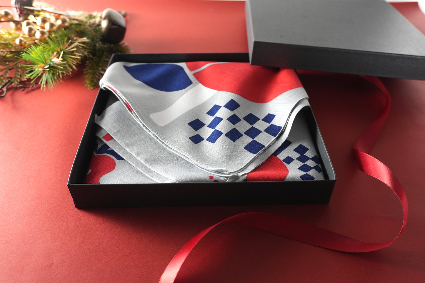 Furoshiki (wrapping cloth) | Camellia Red | 100% Cotton, 90cm, Made in Japan | mashu KYOTO