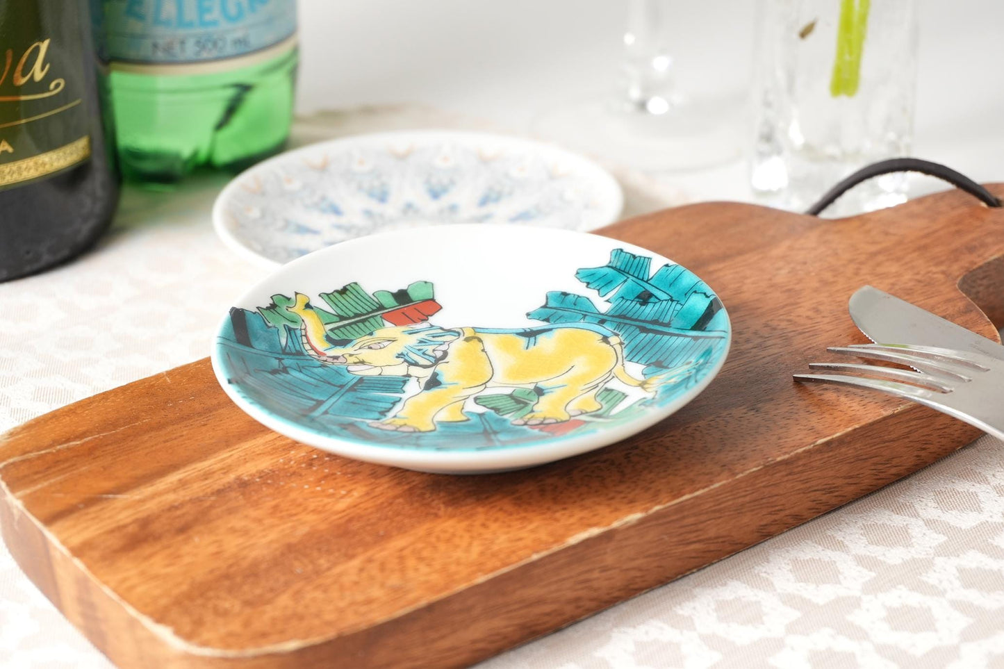 Kutani Art Small Plate: Blue Hand-painted Elephant Design, Supervised by Yasukazu Yamachika