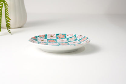 Kutani Art Small Plate, Cherry Blossom Design, Supervised by Yuki Tanaka