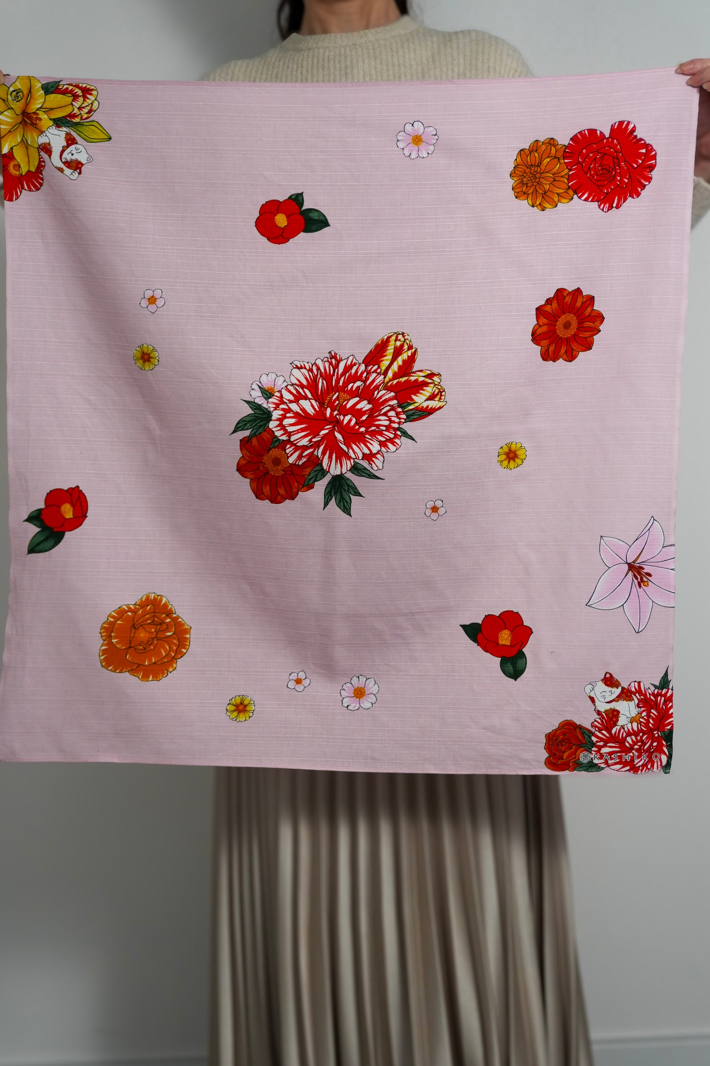 Christmas Limited Edition Artist Gift Set | Wisteria and Swallow Notebook, Flower-Stuffed Maneki Neko Furoshiki Wrapping Cloth, Gold Leaf Bookmark (Kawada Satomi)