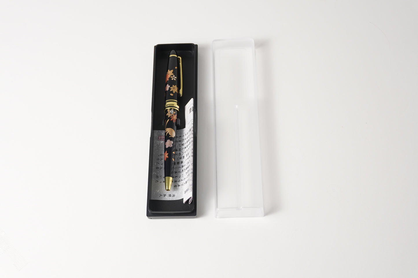 Urushi lacquer ballpoint pen / Rabbit in spring and fall