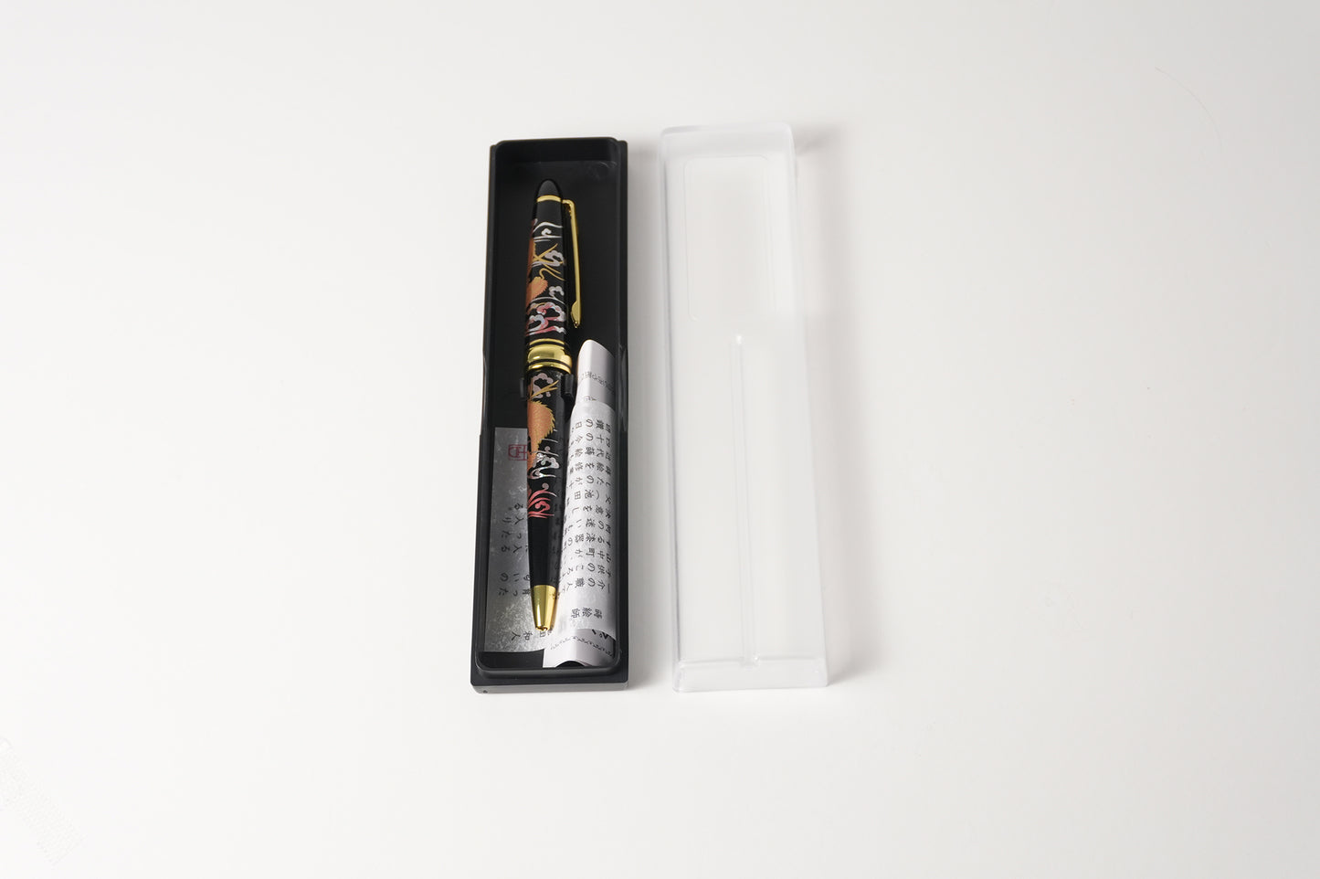 Urushi-lacquered ballpoint pen / dragon