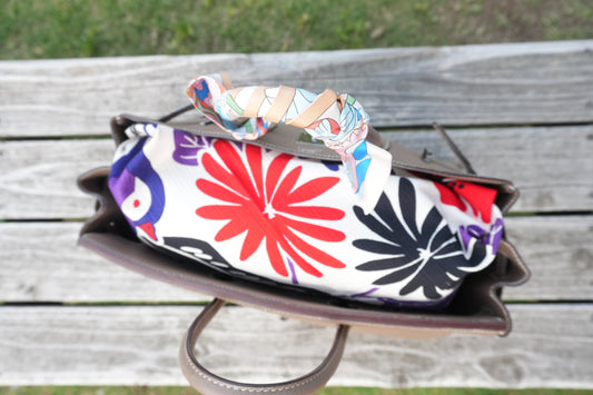 A Touch of Japan in Your Bag – “Flowers and Birds” Furoshiki