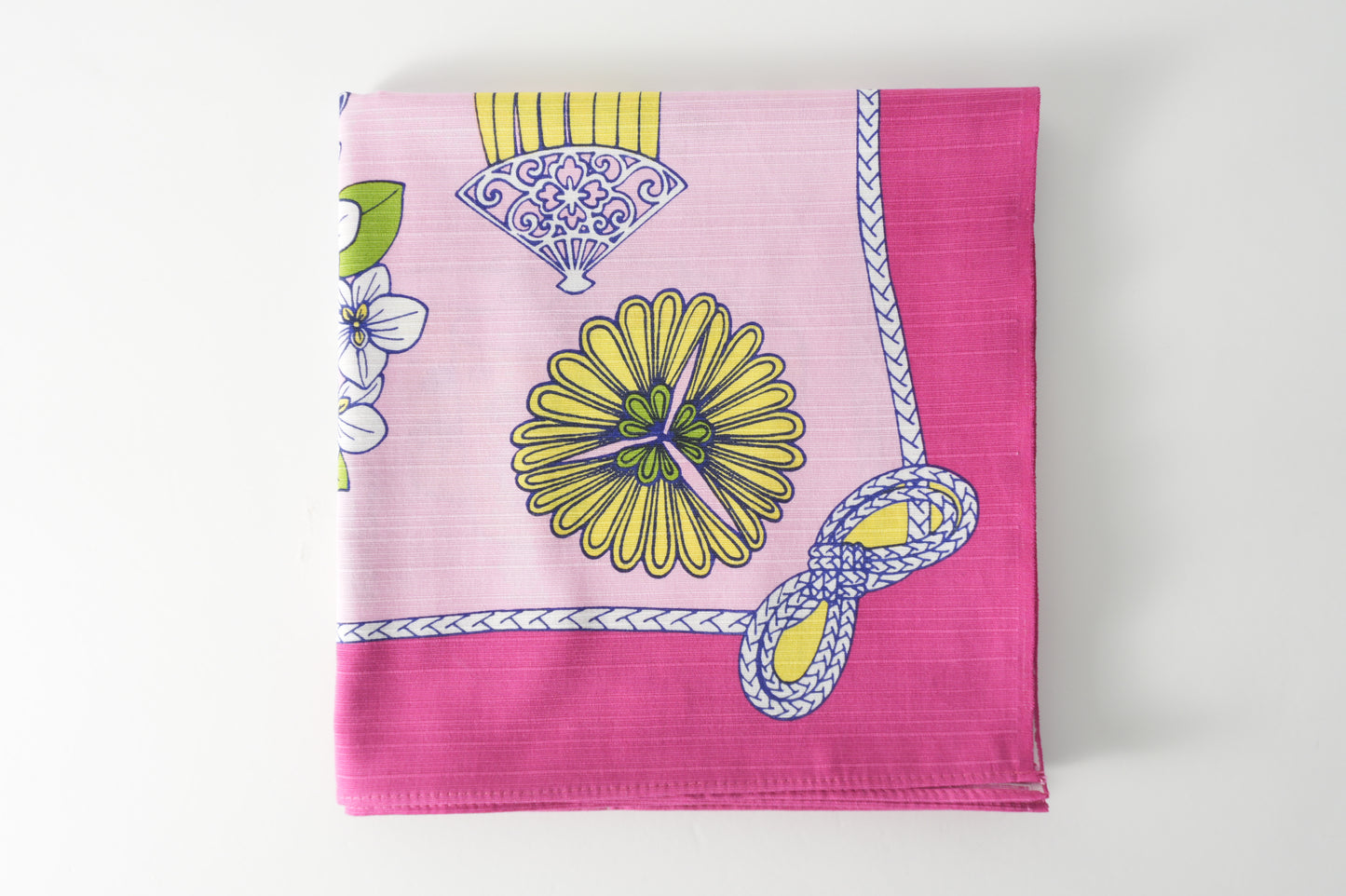 【Grand format 90 cm】Furoshiki (tissu d'emballage) | Jaune Camélia | 100% coton, 70 cm, fabriqué au Japon | Mashu KYOTO