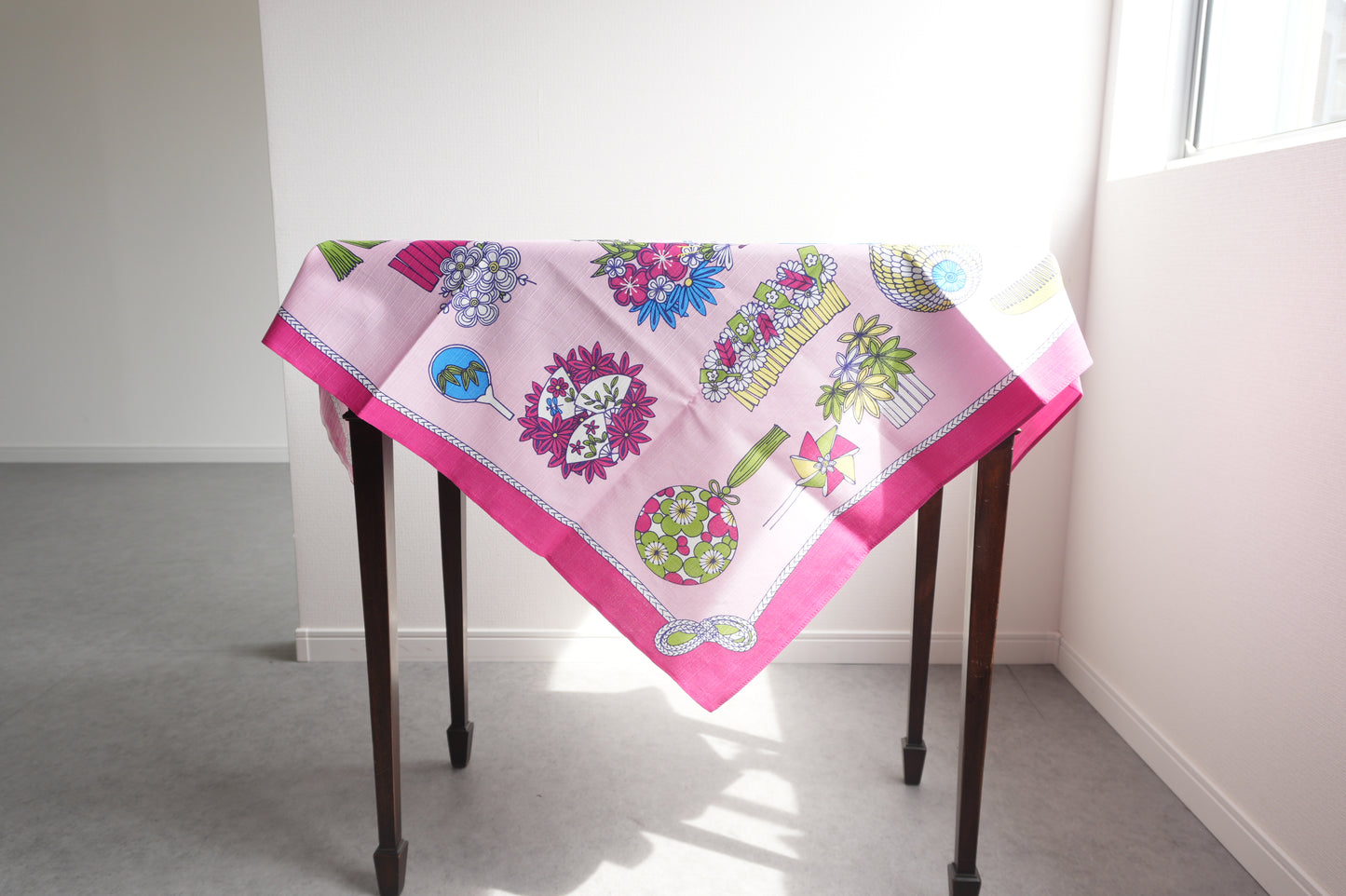 【Grand format 90 cm】Furoshiki (tissu d'emballage) | Jaune Camélia | 100% coton, 70 cm, fabriqué au Japon | Mashu KYOTO