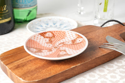 Kutani Art Small Plate, Red and White Design of Floral Scroll, Supervised by Reiko Fukushima