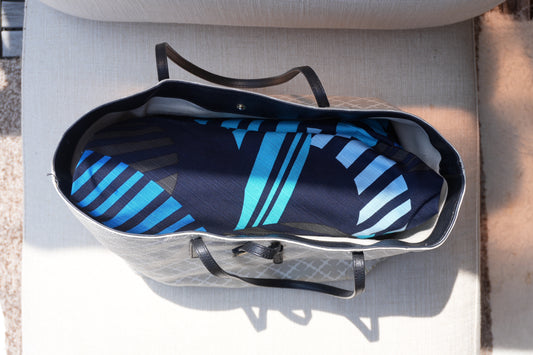 A Touch of Japan in Your Bag – “Seigaiha” Furoshiki